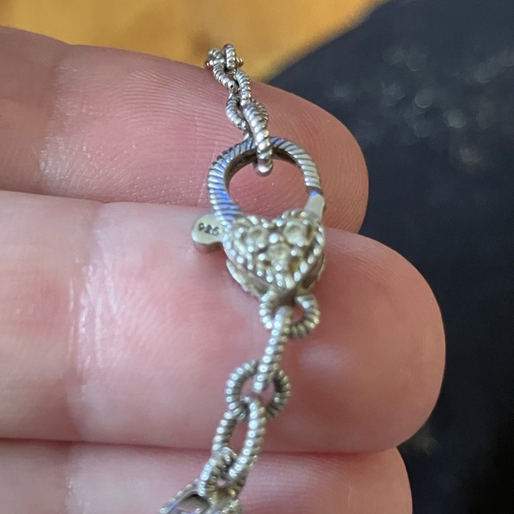 Gorgeous Judith Ripka Pave Diamonique Heart Charm Necklace - Picture 6 of 9